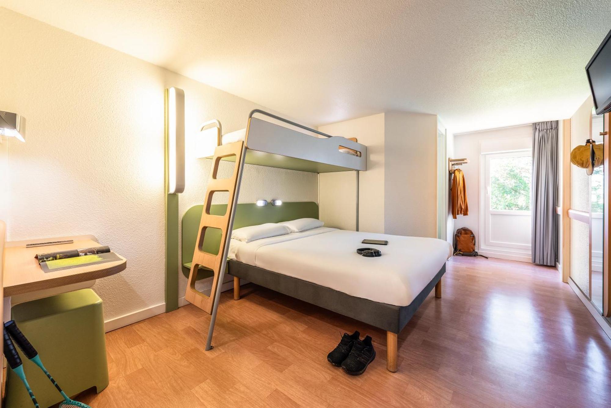 Ibis Budget Villefranche Limas Luaran gambar
