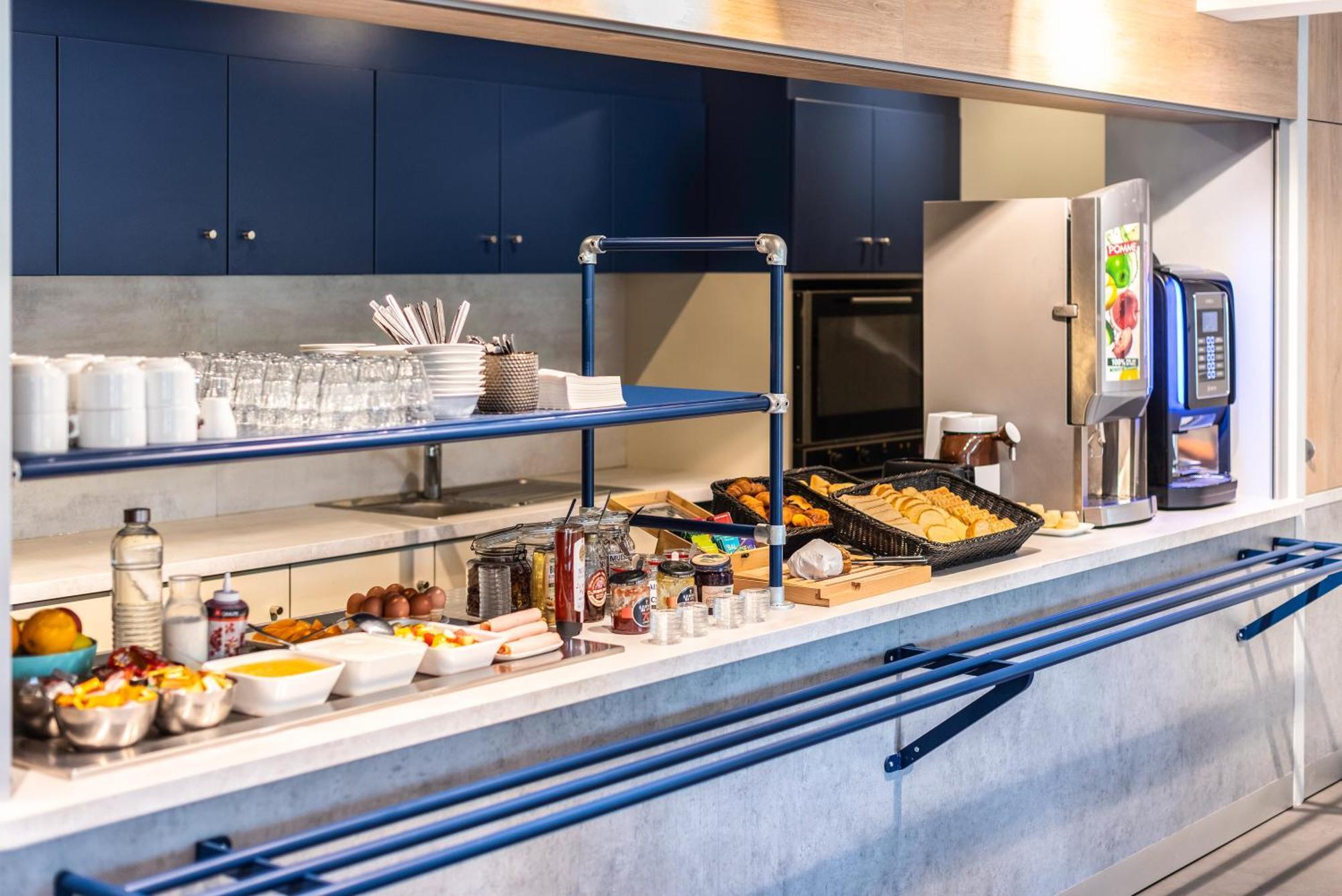 Ibis Budget Villefranche Limas Luaran gambar